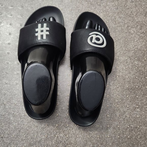 ALDO Hashtag @ Slides - Picture 3 of 11